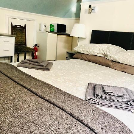 Ac Hideout Apartman Rochford Kültér fotó